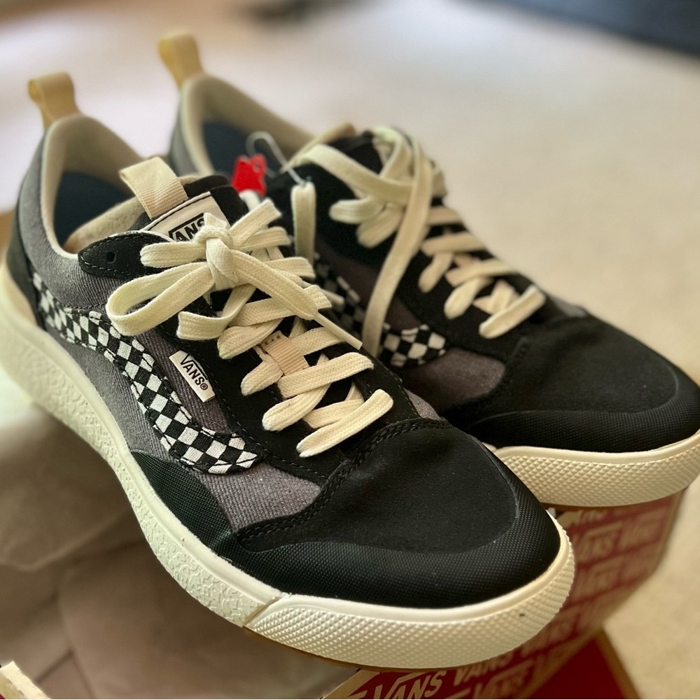 NWT Vans Ultrarange EXO multi marshmallow 8 M/9.5 W